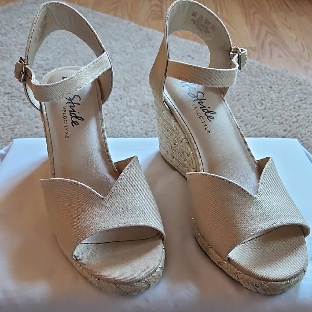 LIFE STRIDE | NEW! | Ankle Strap Platform Wedge Sandal | 8M